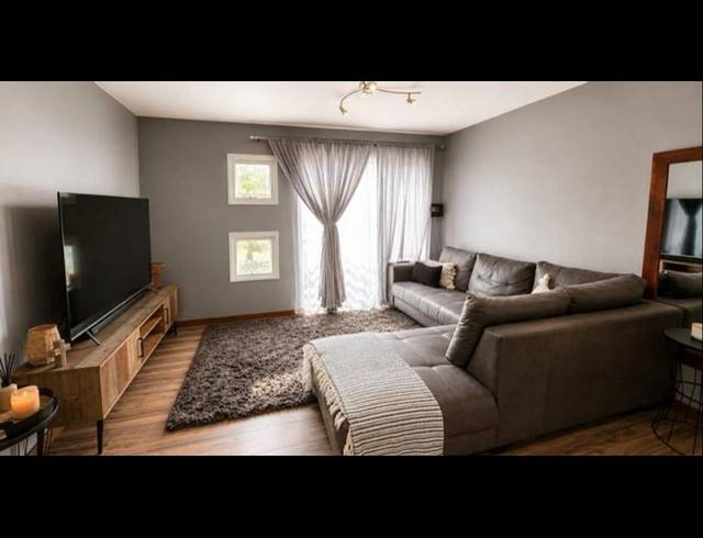 2 BEDROOM TOWNHOUSE FOR SALE IN VERWOERDPARK